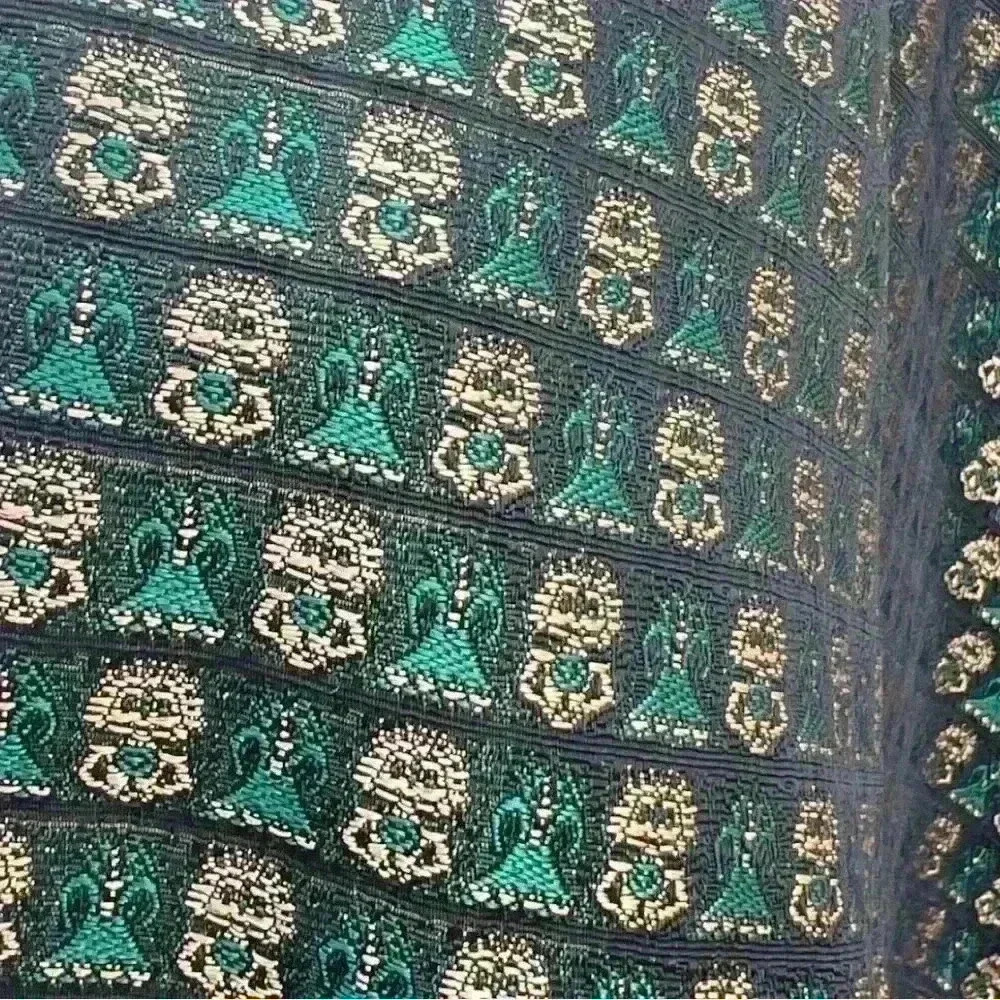 Unique fringed wrap cape with metallic green & gold indigenous figures OSFM - Picture 2 of 7